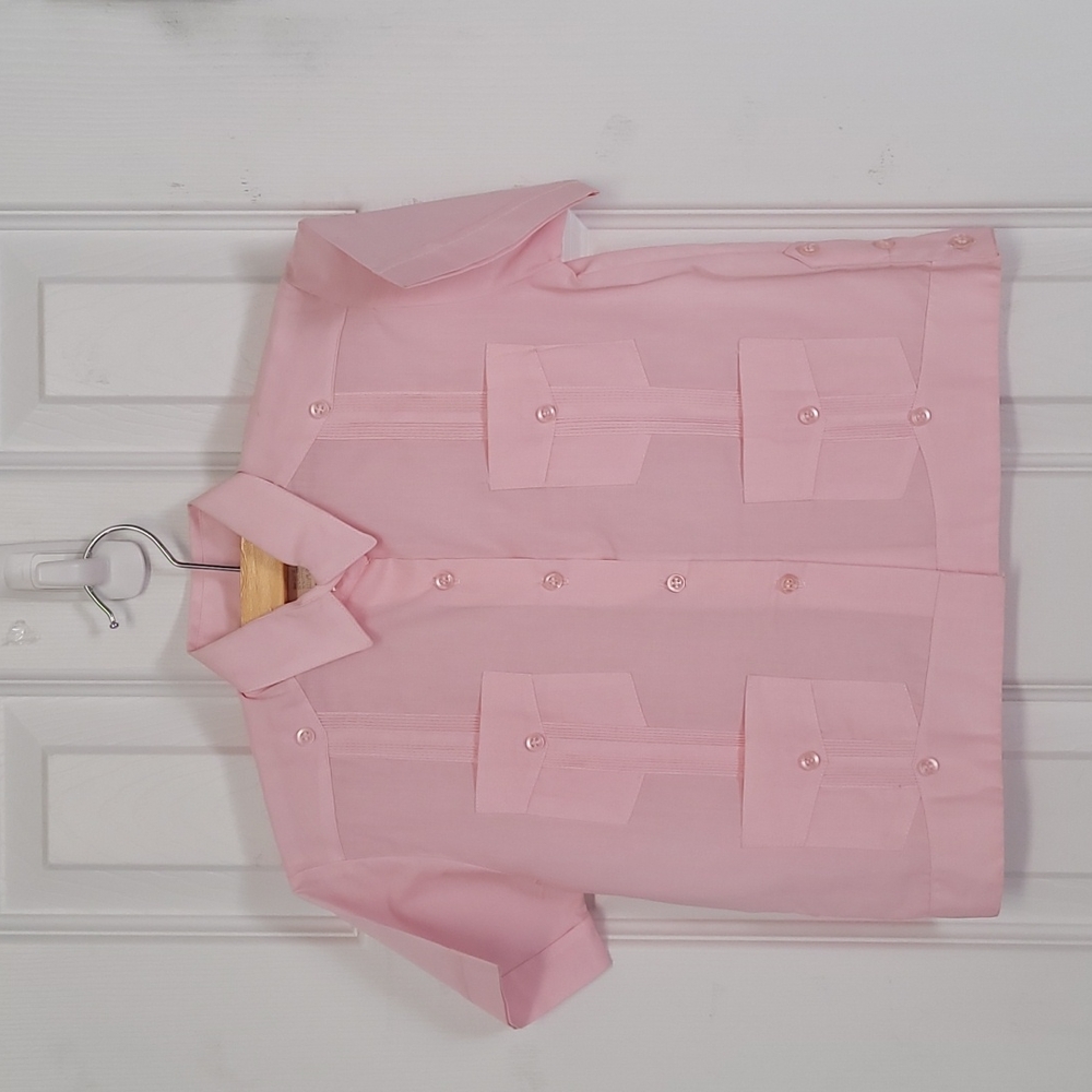 Pink kids size 100% cotton Guayabera. 4 pockets button down. Various sizes